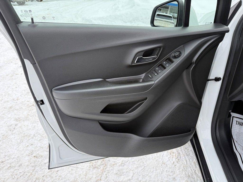 2022 Chevrolet Trax LS