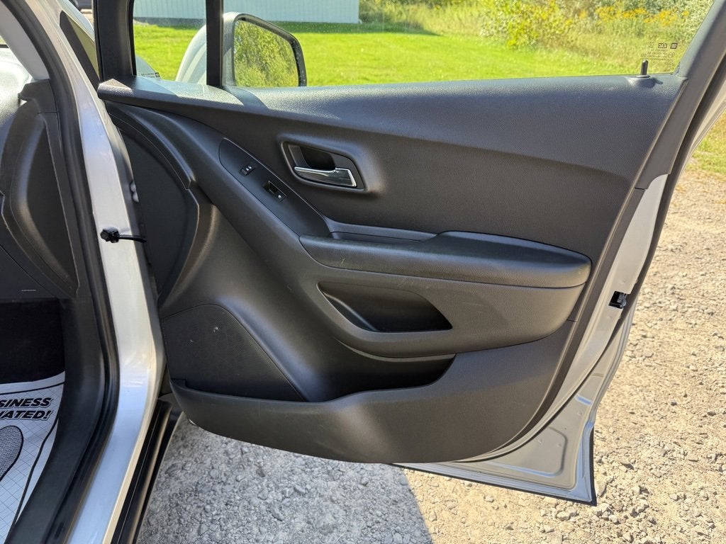 2022 Chevrolet Trax LS