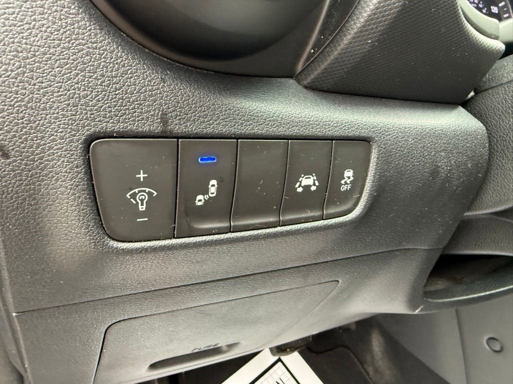 2020 Hyundai Kona SEL Plus